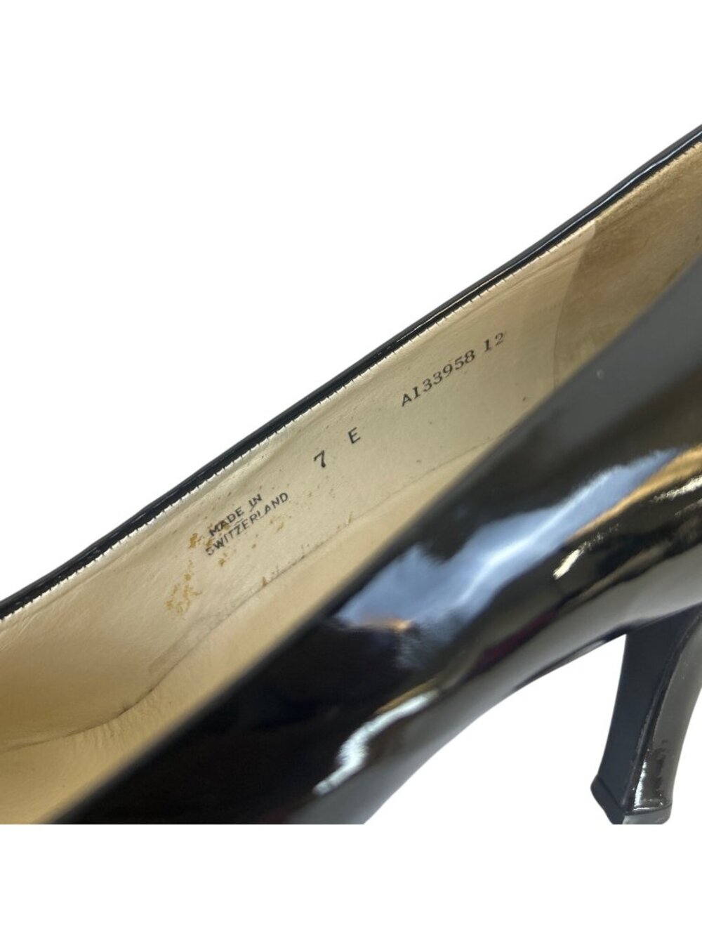 Bally Black Patent Leather Pumps Pointed Toe Sz 7E  Wide Switzerland Office Heel - Picture 6 of 13